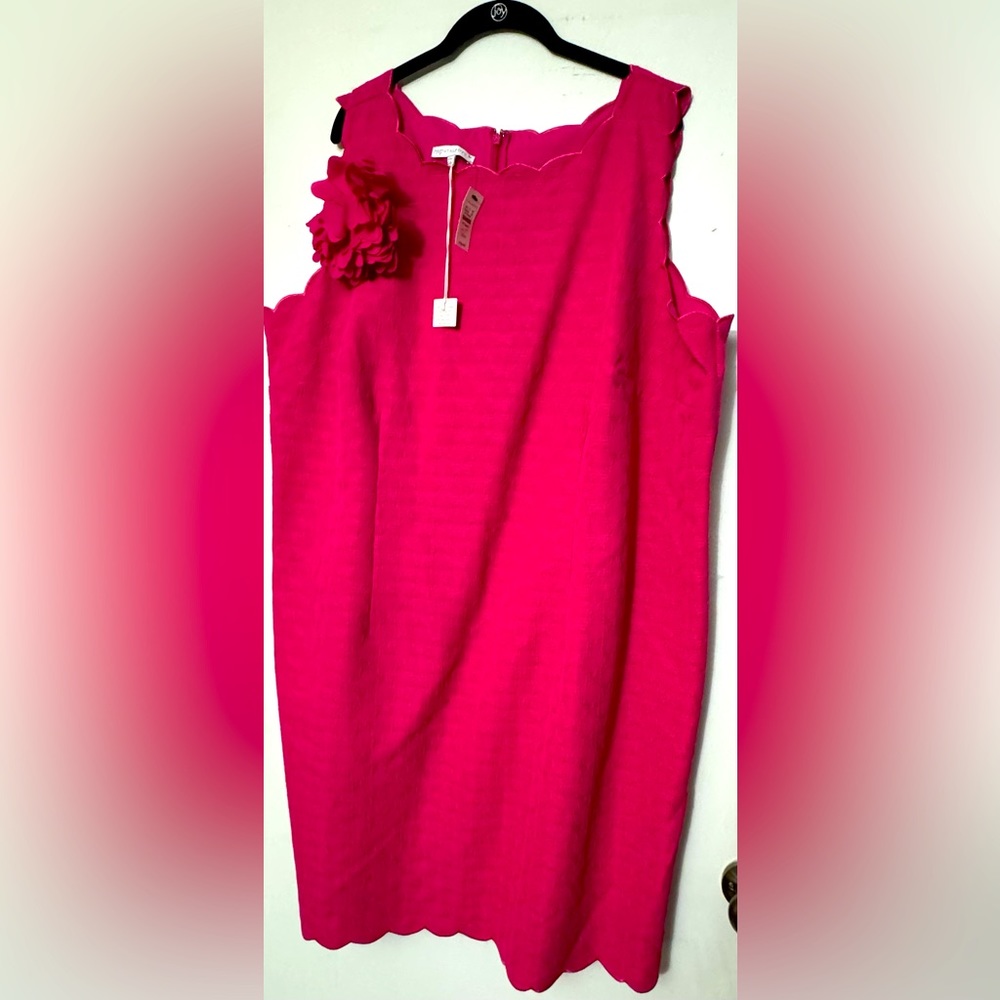 New RSVP by Talbot’s with tags. Scalloped neckline & hemline w removable rosette